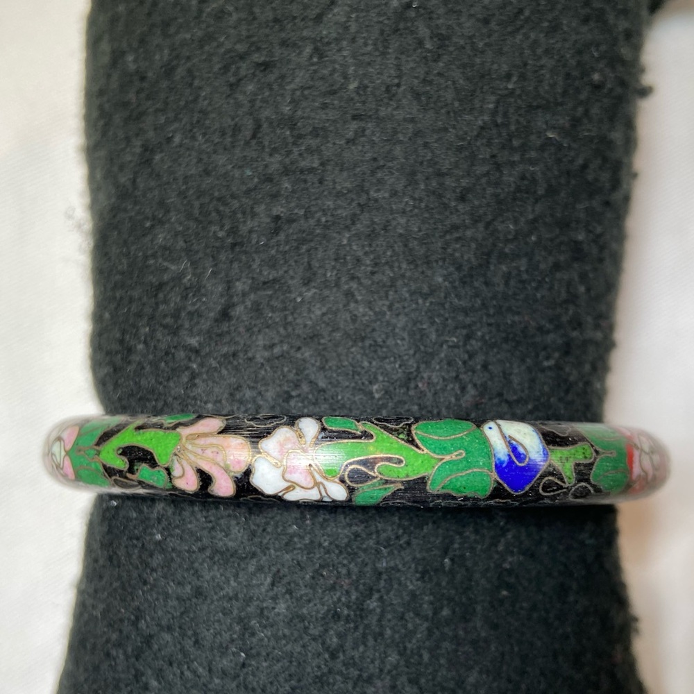 Vintage Black Cloisonne Enamel Bangle Bracelet Gold outlines the flowers‎